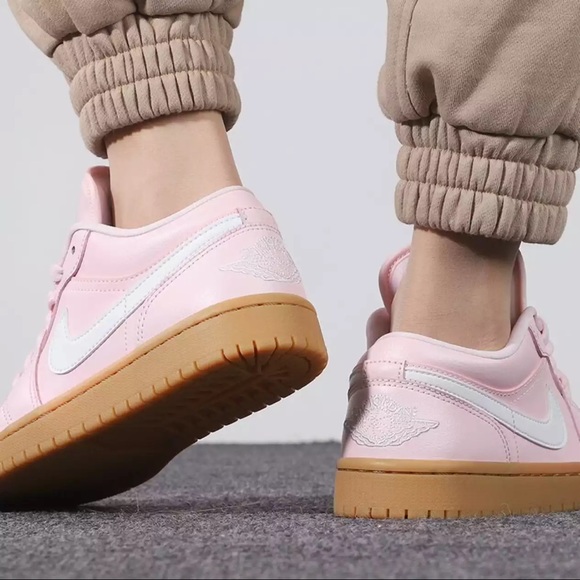 Nike Air Jordan 1 Low "Arctic Pink DC0774-601 - Picture 6 of 14